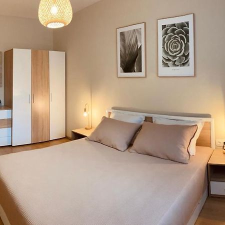 Pearl Apartments Burgas Esterno foto
