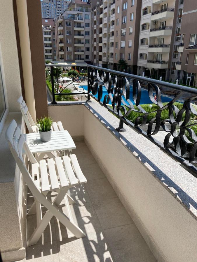 Pearl Apartments Burgas Esterno foto